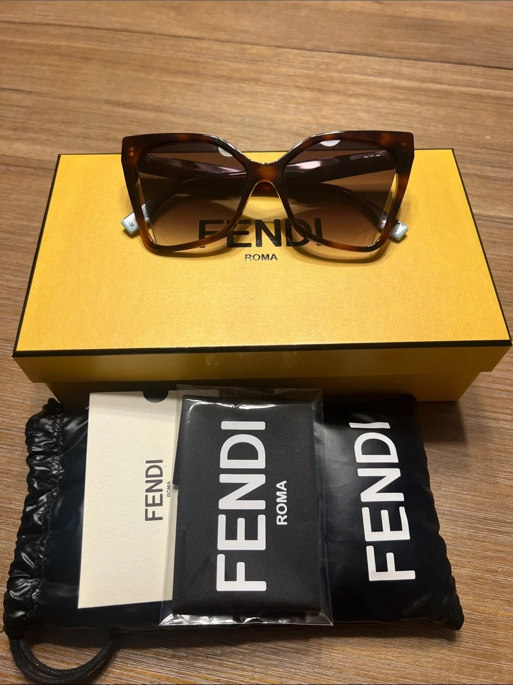 Fendi Women’s Cut Out Leanse Tortoiseshell Cat-Eye Sunglasses